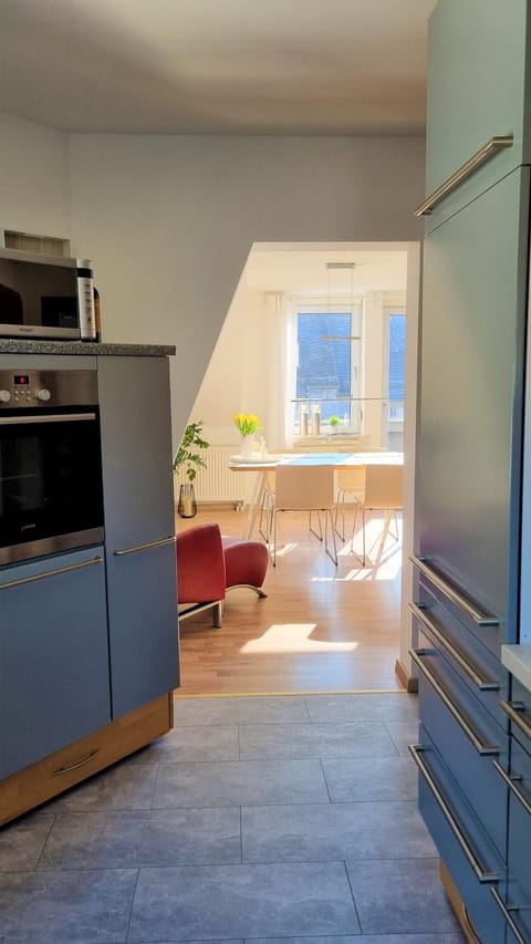 Kitchen or kitchenette, minibar, pet friendly, stove