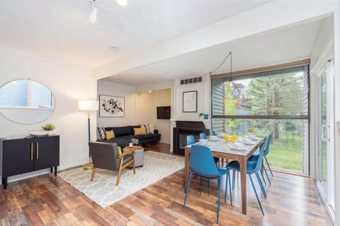 Space for All! Close to Lift 7, Fireplace, Hot Tub condo Apartment in Telluride