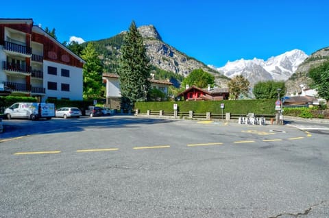 Maison Chetif Apartment in Courmayeur