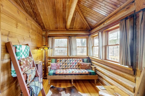 Lake Lucerne - Treehouse Cabin #01 House in Eureka Springs