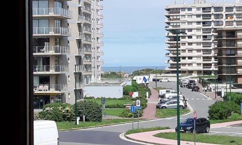 City view, Sea view, Parking