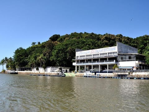 Paraíso Beira Mar, Casa Temporada Itanhaém, 30m Praia, Vista Mar, Piscina, Hidro, Wi-Fi 500 mb, Snooker, Churrasqueira, Garagem Grande, Lazer e Descanso House in Itanhaém