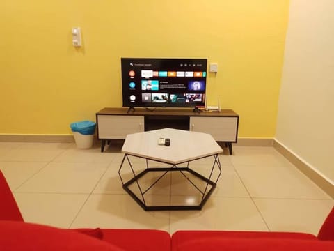 HB1613- 2 bedroom-Apartment -Wifi -Netflix-Parking, 3040 Condo in Putrajaya