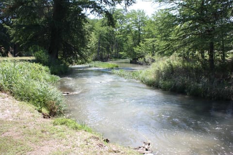 River Run Park Model Cabin on Guadalupe Bed and Breakfast in Ingram