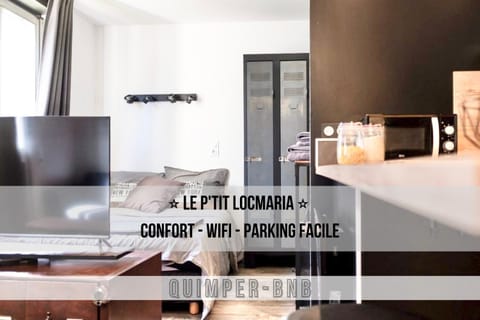 Bed, TV and multimedia, Living room, Photo of the whole room, Dining area, Bedroom, minibar, kitchen