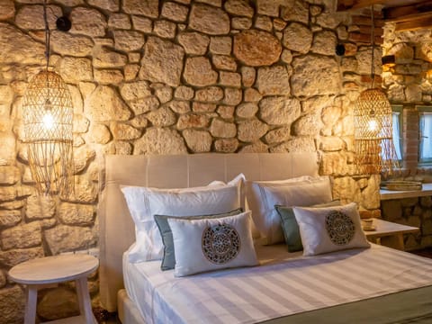 Petrino Eco Village Hotel in Halkidiki