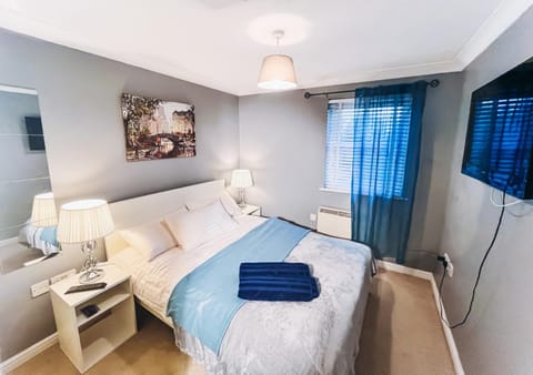 Lovely apartment easy access to London Apartment in Grays