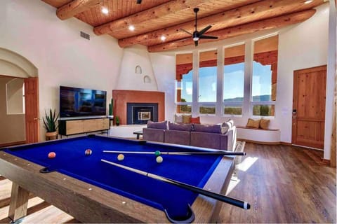 New Mexico Style Home, Stunning Views & Sunrise Casa in Rio Rancho