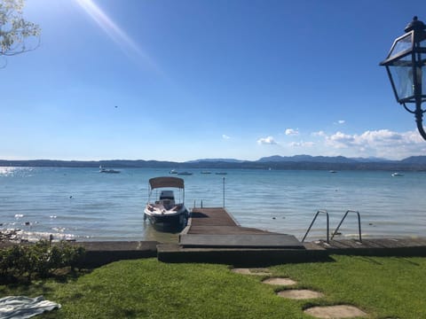 Nearby landmark, Day, Natural landscape, Lake view