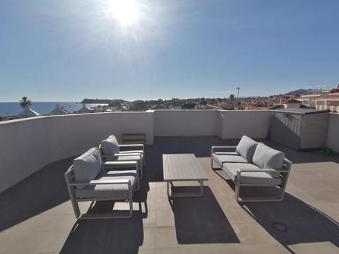 Balcony/Terrace, Seating area, Sea view