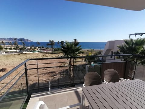 Balcony/Terrace, Dining area, Mountain view, Sea view