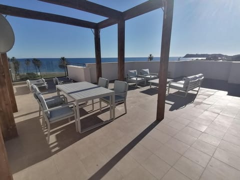 Balcony/Terrace, Seating area, Dining area, Sea view