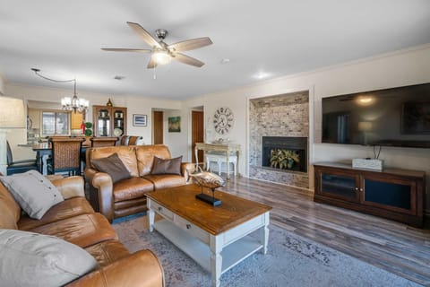 Hot Springs Vacation Rental with Game Room! Copropriété in Lake Hamilton