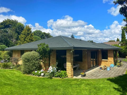 Tranquil Stream Villa Villa in Rotorua