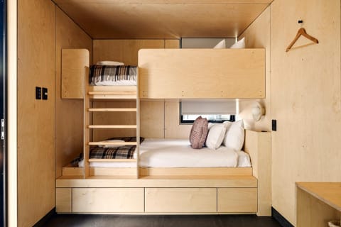 bunk bed