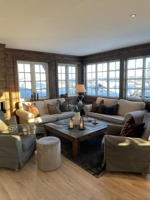 Geilo-Kikut, Ski-In, Ski-Out with Stunning Trails and Perfect Location Apartment in Geilo