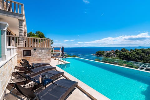 Patio, Day, Natural landscape, View (from property/room), Balcony/Terrace, Pool view, Sea view, Swimming pool, sunbed