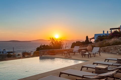 Newly built spectacular Sunset villa at St. John, Mykonos Villa in Agios Ioannis Diakoftis