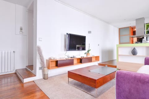 Loft hyper centre Vincennes RER a 5 mn freePark Apartment in Vincennes