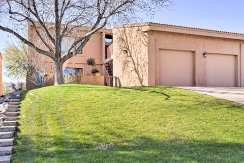 Fountain Hills Retreat with Mtn Views and Pool Access Condominio in Fountain Hills