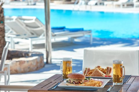 Food and drinks, Swimming pool