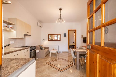 House for two!! House in Paros, Greece