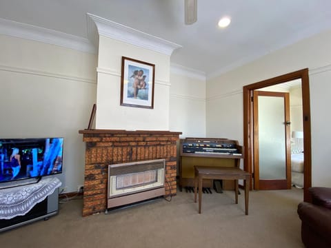 6 Beds-Whole House-Stawell-Grampians National Park Casa in Stawell