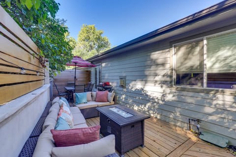 Vacation Rental in Golden with Deck! Haus in Lakewood