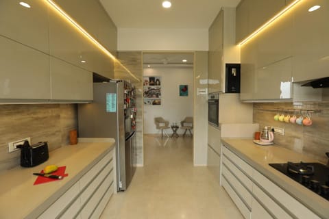 Artist House 3BR By Flora Stays Condo in Mumbai