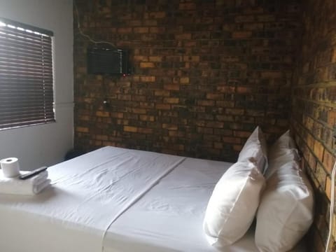 497 Orient Guest House Bed and Breakfast in Sandton