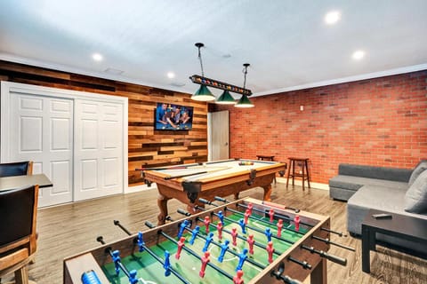 Game Room, TV and multimedia, Seating area