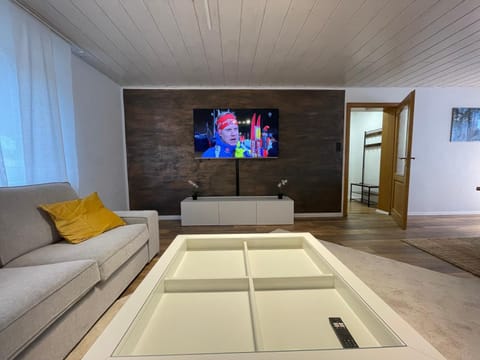 Communal lounge/ TV room