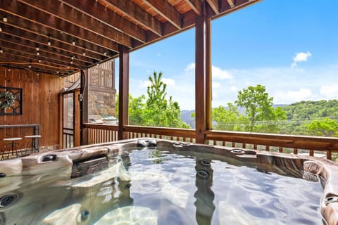Patio, Hot Tub