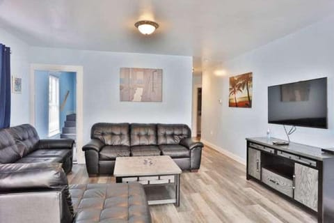 Shortstop Apt 2 All Star Baseball Rentals Apartment in Oneonta