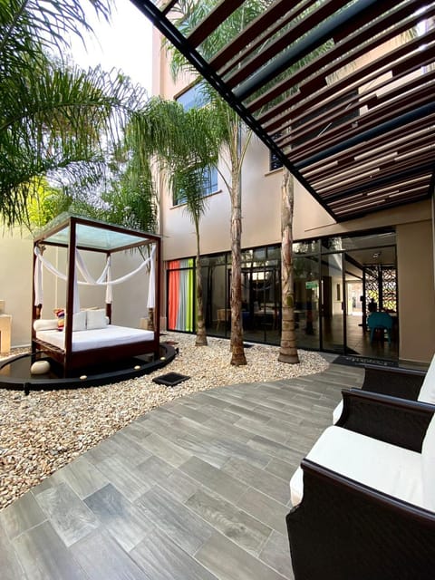 Balcony/Terrace, Inner courtyard view