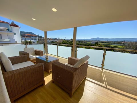 Natural landscape, View (from property/room), Balcony/Terrace, Balcony/Terrace, Seating area