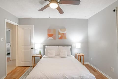 Parkhill Place- Mins from University of South AL House in Mobile