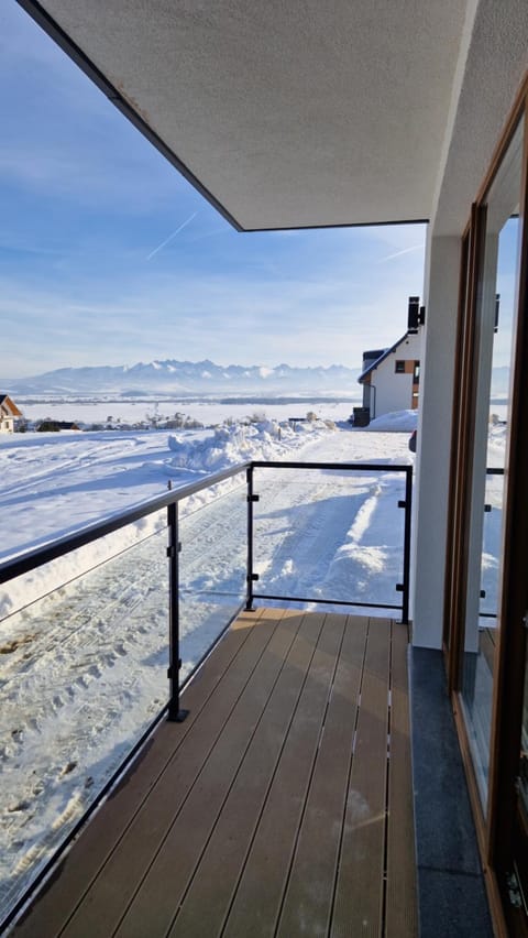 Balcony/Terrace, Mountain view, Mountain view