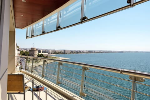 Nearby landmark, Balcony/Terrace, Sea view