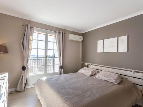 Apartment Mont des Oiseaux-2 by Interhome Apartment in Hyères