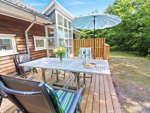 Holiday Home Dilan - 600m from the sea in Bornholm by Interhome House in Bornholm