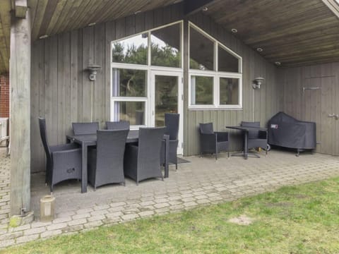 Holiday Home Erlinda - 3-1km from the sea in Western Jutland by Interhome House in Region of Southern Denmark