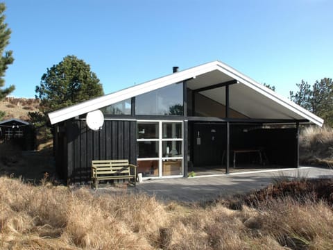 Holiday Home Alin - 600m from the sea in Western Jutland by Interhome House in Oksbøl