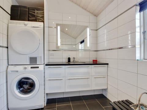 Holiday Home Soleil - 300m from the sea by Interhome House in Vejers