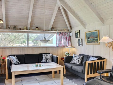 Holiday Home Angelika - 1-6km from the sea in Western Jutland by Interhome House in Vejers