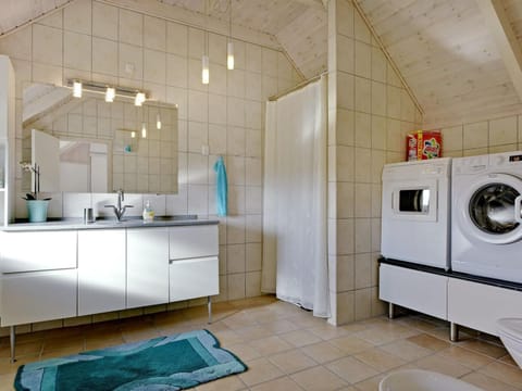 Holiday Home Ansine - 1-2km from the sea in Western Jutland by Interhome House in Vejers
