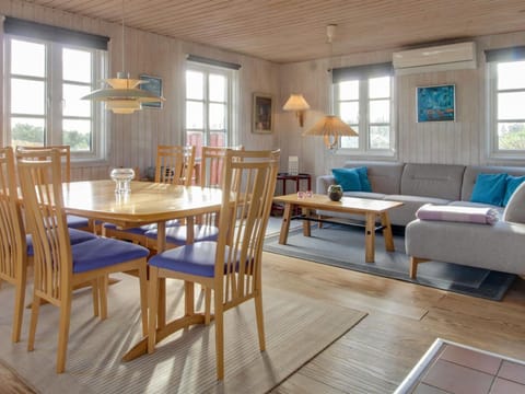 Holiday Home Aukusti - 600m from the sea in Western Jutland by Interhome House in Vejers