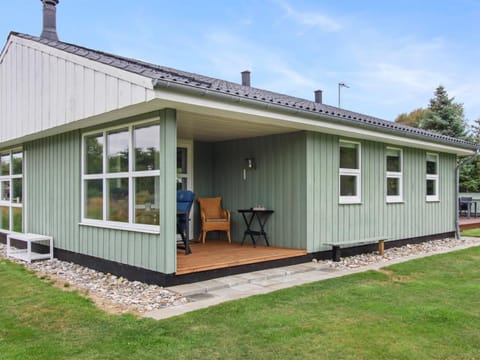 Holiday Home Livia - 900m from the sea in Western Jutland by Interhome House in Vejers