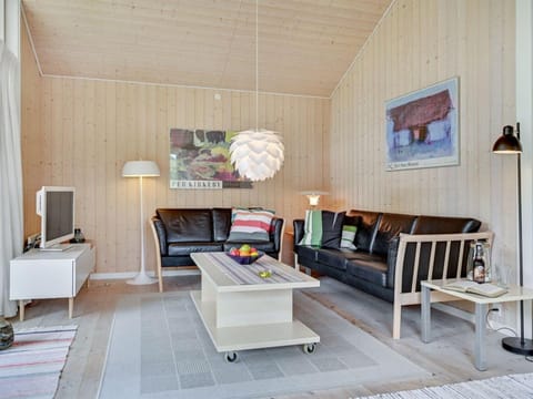 Holiday Home Asvalde - 150m from the sea in Western Jutland by Interhome House in Vejers