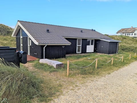 Holiday Home Asvalde - 150m from the sea in Western Jutland by Interhome House in Vejers